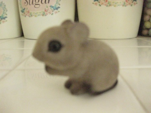 Cute Vintage Josef Originals Flocked Fuzzy Mouse Figurine Japan - Picture 3 of 9