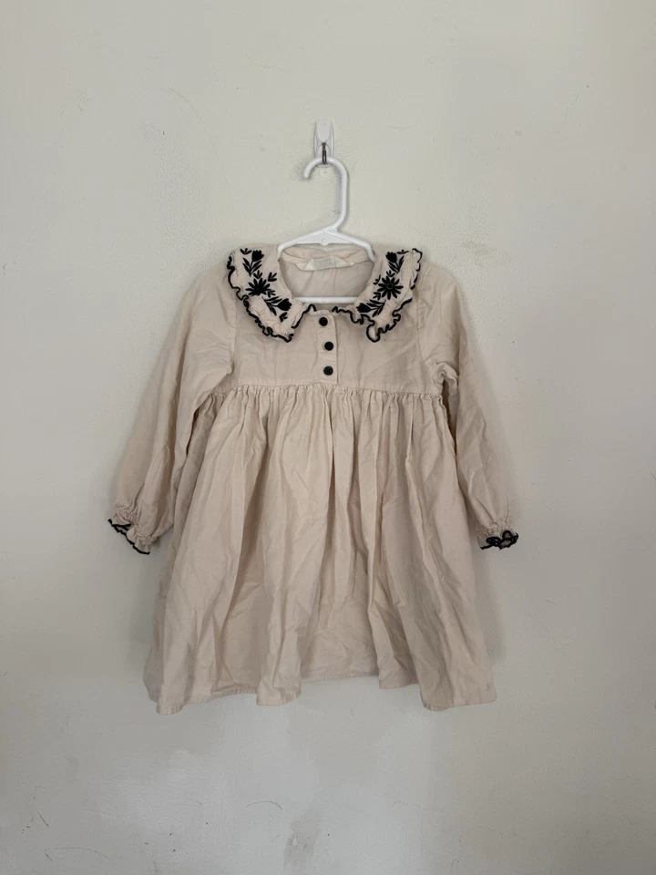 Vestido H&M feminino veludo spock creme colarinho preto, tamanho 2/3 anos - Imagem 4 de 4