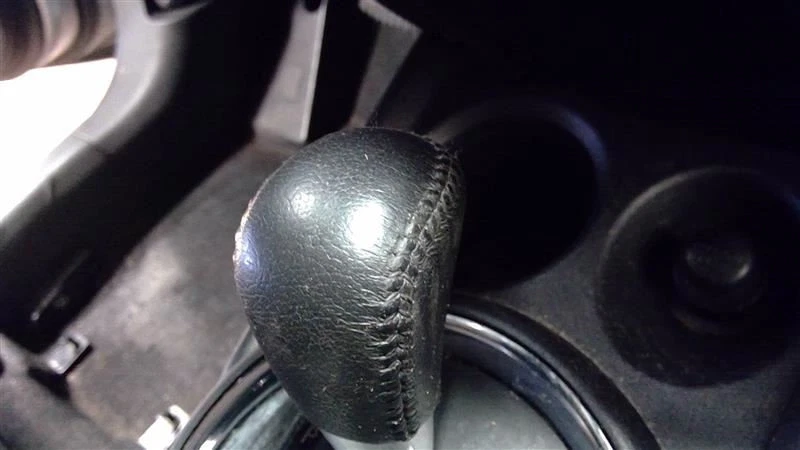 2017 17 Mitsubishi Outlander ES SP AT Transmission Floor Shifter with Knob 89305 - Image 2 of 4