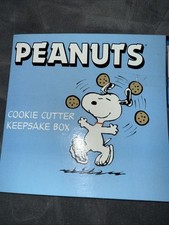Orzeszki ziemne Snoopy Charlie Brown Przecinarka do ciasteczek Pudełko na pamiątki Vintage