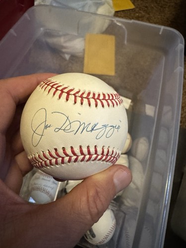 JOE DIMAGGIO NEW YORK YANKEES SINGLE SIGNED BASEBALL JSA AUTHENTIC - Picture 2 of 3