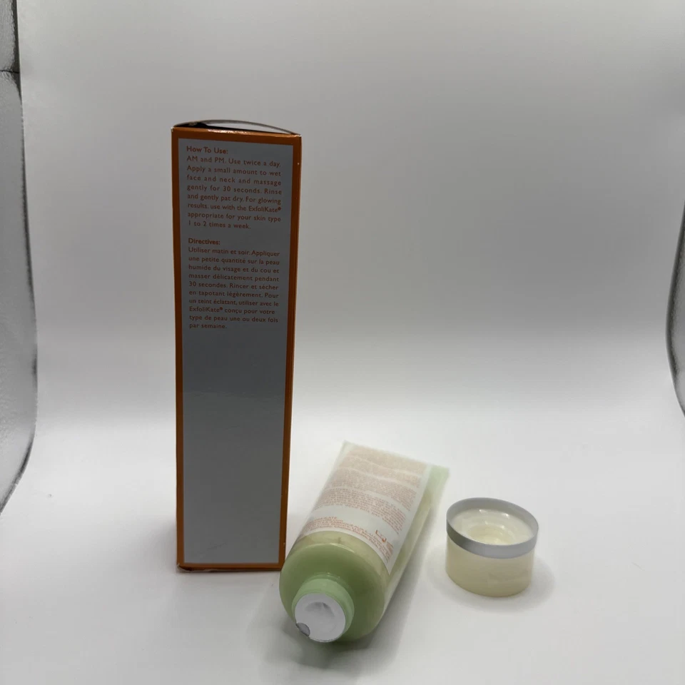 Limpiador diario en espuma 4 oz KATE SOMERVILLE ExfoliKate 4 oz 120 ml Foto 4 de 4