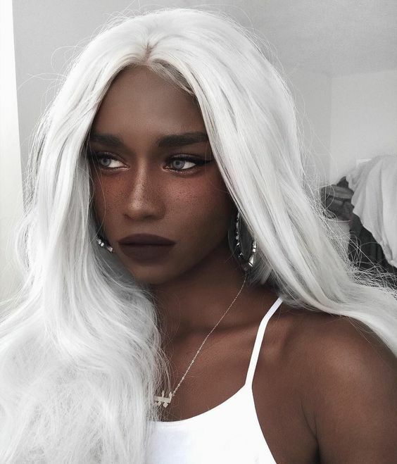 Long Straight Lace Front Wigs White Blonde Natural Heat  display picture 2