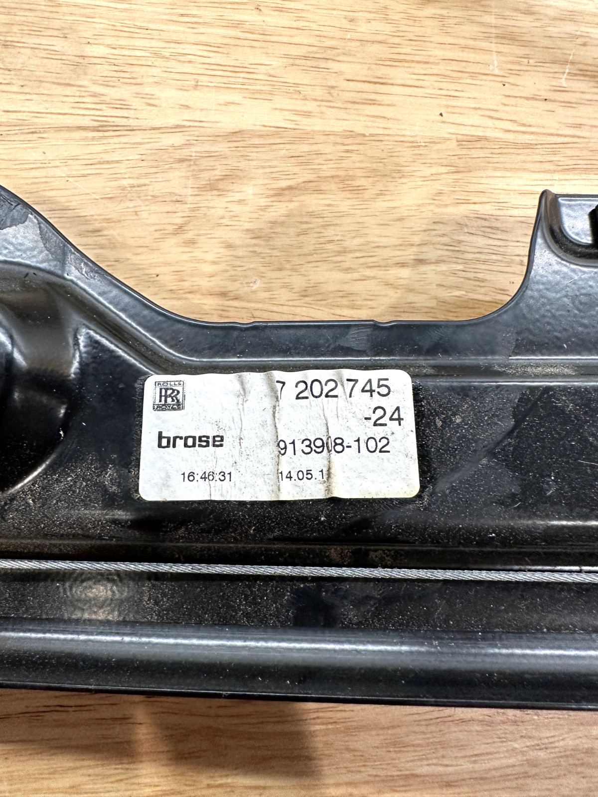 OEM 09-14 Rolls Royce Ghost Front Left Window Lifter Assembly Drive 51337213539