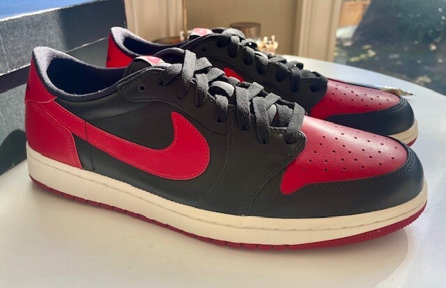 激レア!NIKEAIR JORDAN 1 RETRO LOW BRED 2015 激レア!NIKEAIR JORDAN 1 RETRO LOW BRED 2015
