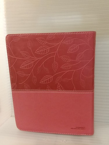 NIV, Beautiful Word Bible, Large Print, Leathersoft, Pink VG FREE SHIPPING - Picture 2 of 5