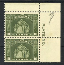 M6704 Canada 1934 SG333 - 10c olive green top corner PLATE (1) vertical pair.