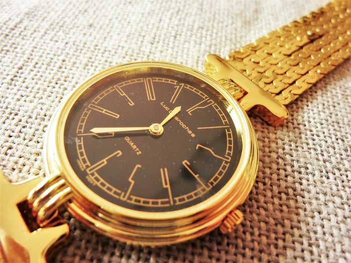 Montre bijou femme LUC DESROCHES 1985 en acier doré dore, l'elegance vintage intemporelle