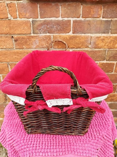 Dark Wicker Basket With Red Liner Wooden Ideal Toys, Storage etc - Picture 2 of 11