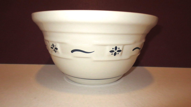 Longaberger Woven Traditions Mixing Bowl-Blue design-8"-Great condition