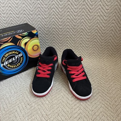 Heelys Split Sneaker schwarz/rot - Größe 4 | Rollschuhe BRANDNEU OVP