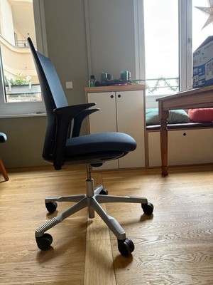 Ergonomischer Bürostuhl Hag Futu Håg blau, höhenverstellbar