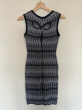 cute white ruffle dresses Vana Dress Size:UK 6 (Buy Now) فستان زفاف دانتيل مع كاب Set of dress up while delicate pleats and
