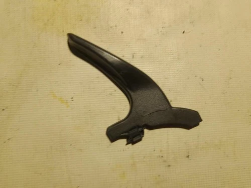 Seat adjustment handle