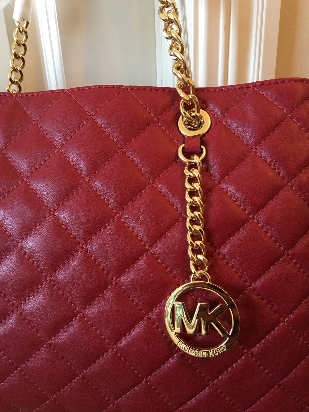 Brand NWT 100percent Authentic Michael Kors Susannah Quilted LG Tote, Cherry Red SOLD! image 4
