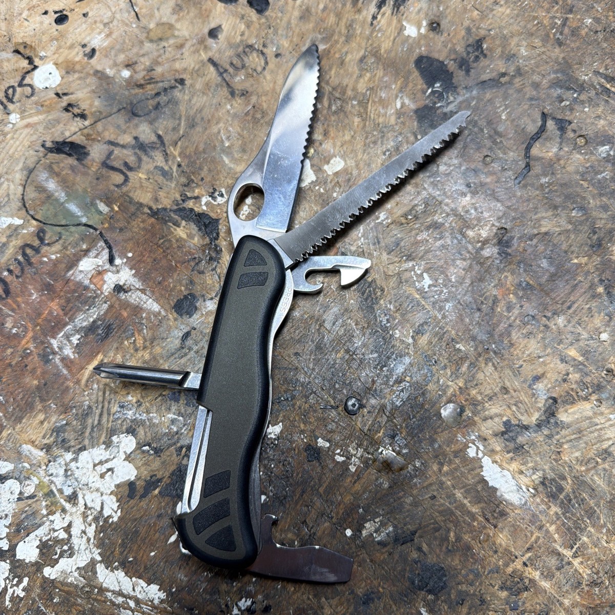 ドイツ黒色ライター DEUTSCHLAND Victorinox German Army Knife GAK One Hand Trekker Multitool | eBay
