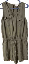 Olive And Oak Shorts Romper Olive Color Large P2P Is 19” 