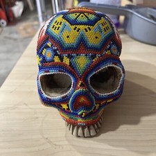 Día de Muertos - Huichol Artesanal - Calavera con Cuentas 4” X 6”’ish