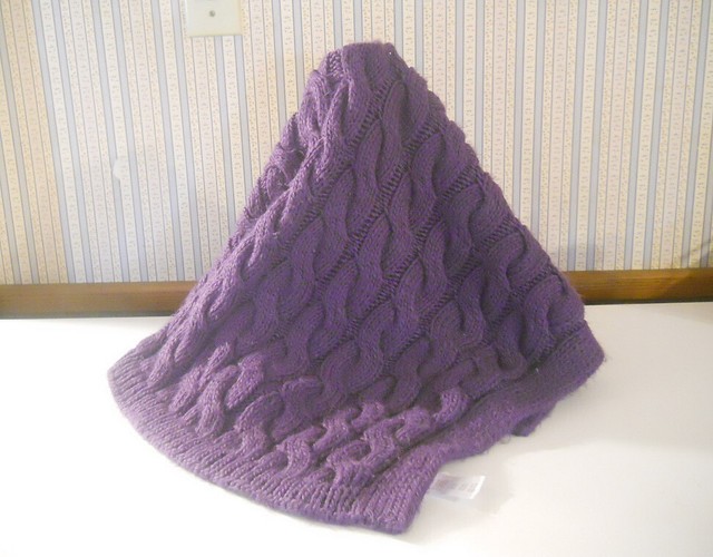 baby pink knitted blanket