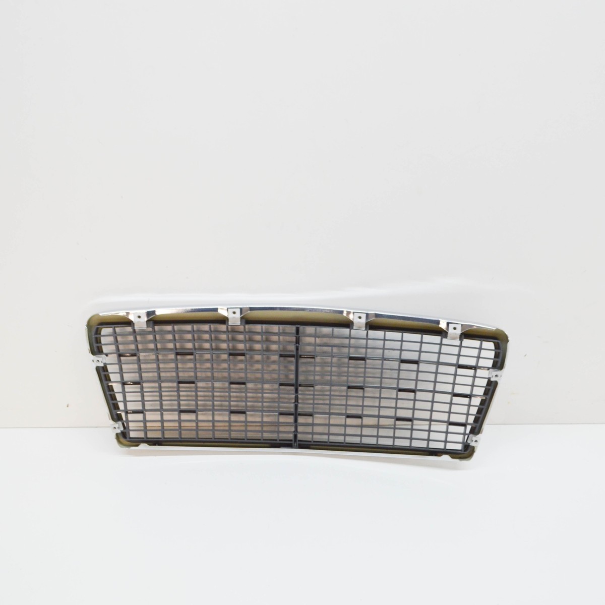 MERCEDES-BENZ E-KLASSE W124 Kühlergrill A1248800983 NEUES ECHTES 