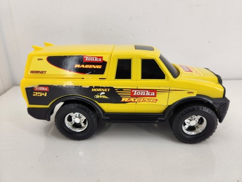 Tonka Racing Yellow Truck Hornet 250 Toy 8" Hasbro Yellow China + Topper - Picture 5 of 8