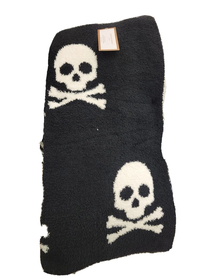 Cupcakes And Cashmere Skulls & Crossbones Black & White Halloween Throw Blanket - Image 2 of 2