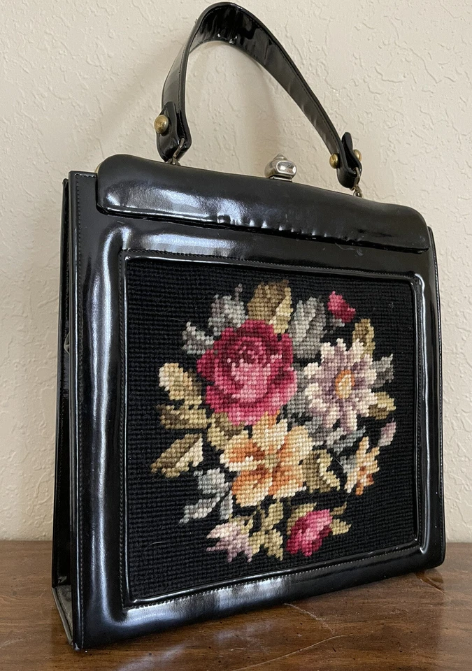 Bolsa caixa vintage anos 70 Rockabilly couro envernizado floral ponto cruz fecho beijo - Imagem 2 de 4