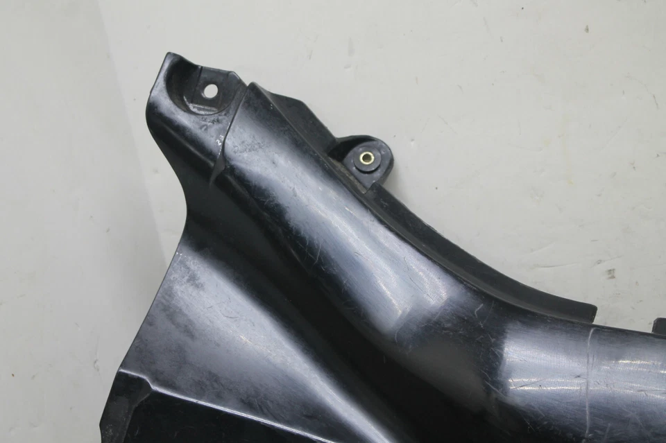 OEM 1990 Suzuki GSX600F Katana Left Tail Fairing Frame Cover 47211-19C01 black - Image 3 of 4