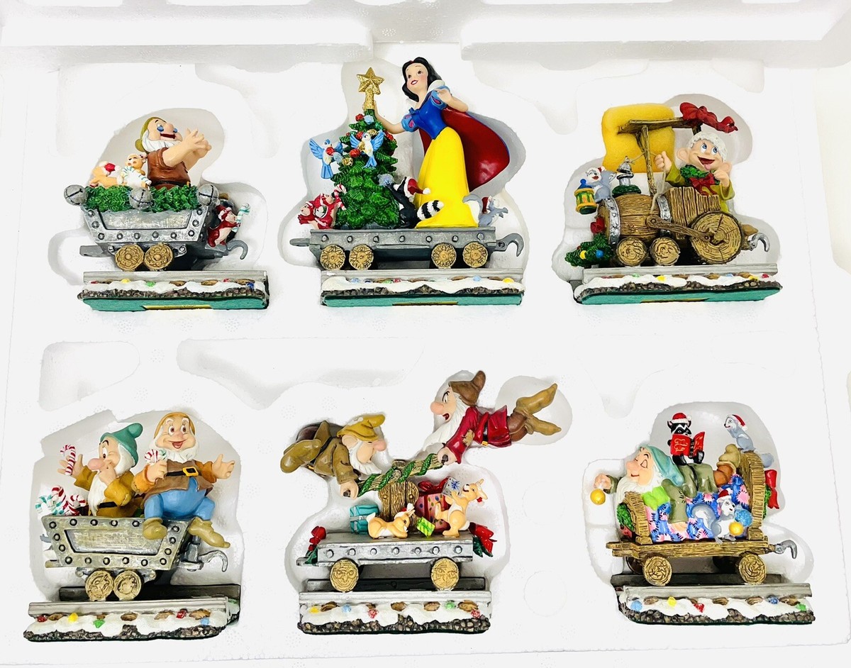 The Danbury Mint Snow White and the Seven Dwarfs Christmas Train