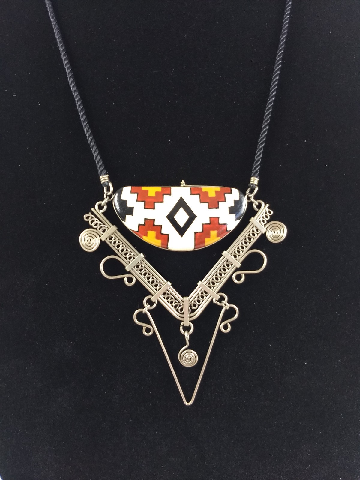 Geometric Pattern & Wire Wrap Statement Pendant N… - image 2