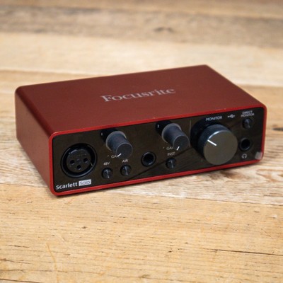 Focusrite Scarlett Solo (3rd Gen) USB Audio Interface Studio Recording U271270
