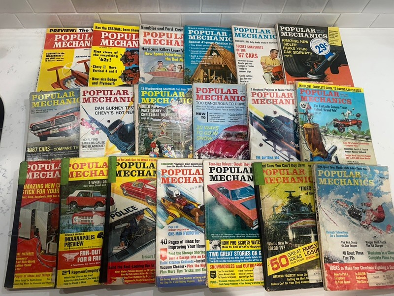 Popular Mechanics Magazines Lot of 19, issues 1961-1967 Vintage Xmas Disney Tree