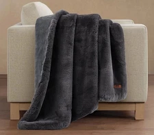 FRYE Luxe Faux Fur Throw Plush 60" x 70" Gray Silky Soft Feel Polyester New