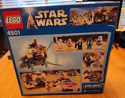 New ListingLego Star Wars Mos Eisley Cantina 4501 with all 5 mini-figures, *box is damaged*