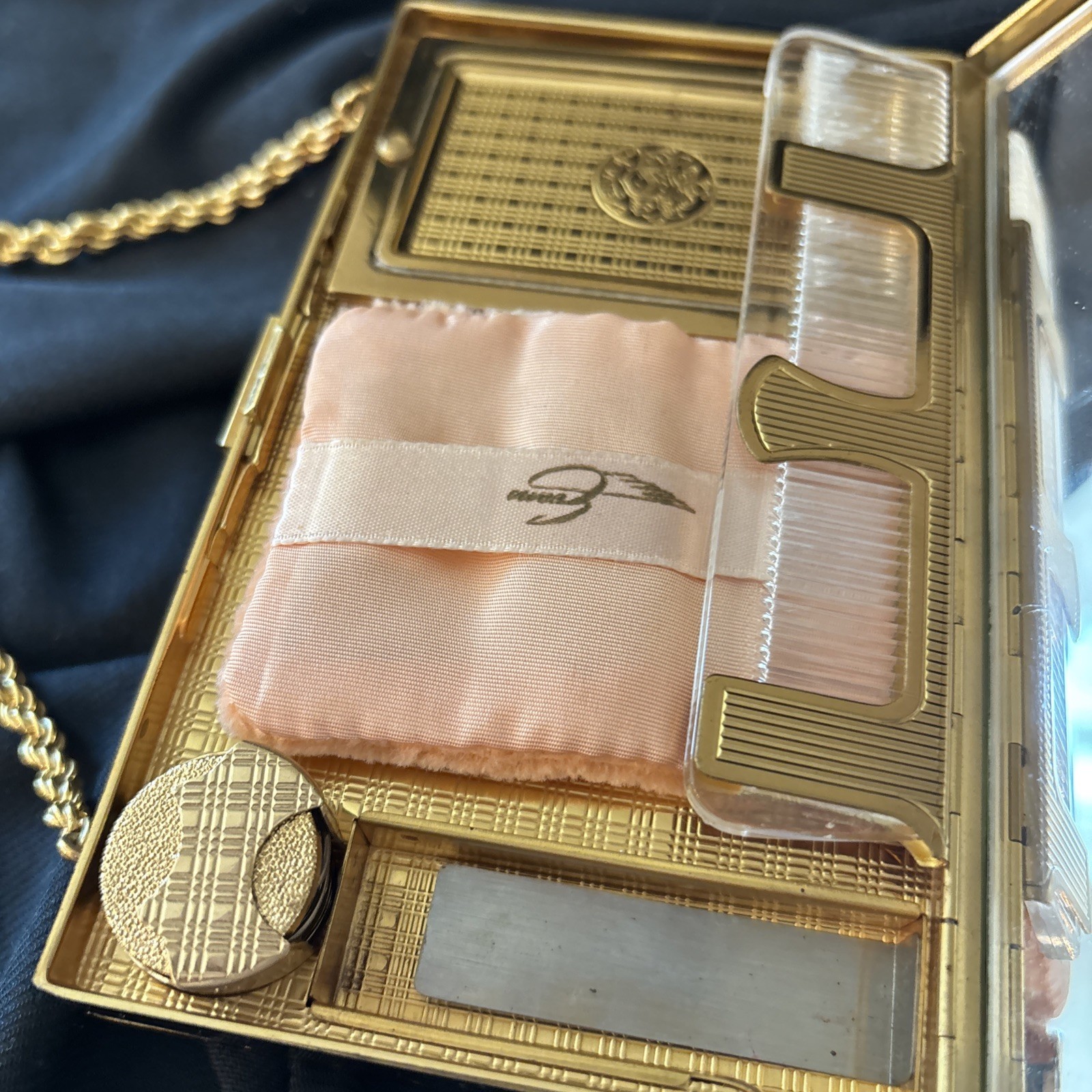 Vintage Evan's Gold Tone Wristlet Purse Compact Vanity Kit  Cigarette With Box