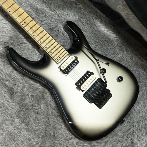 Jackson Pro Series DK2M MN Silver Burst Electric Guitar Free shipping from Japan - Picture 1 of 8