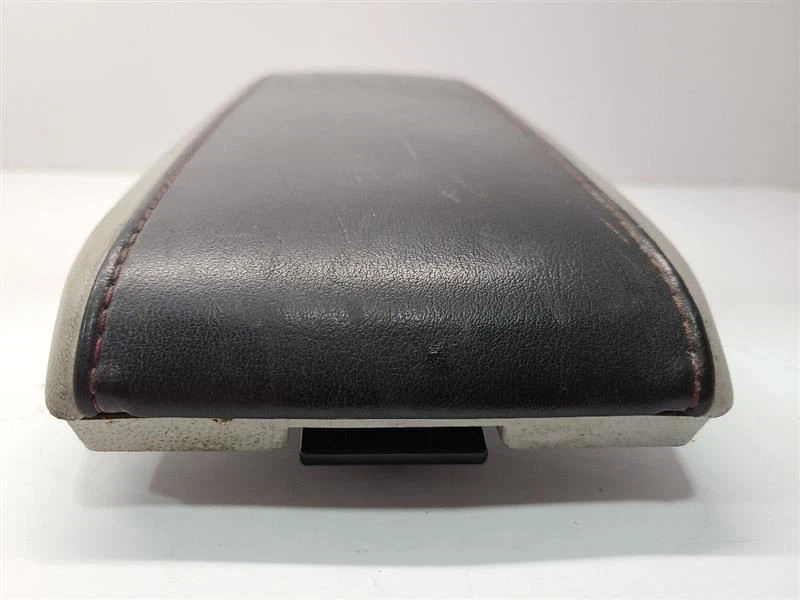 2010 2011 GMC TERRAIN Console Front Floor Lid Without Navigation - Image 2 of 4