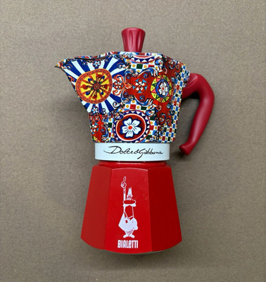 Bialetti Dolce & Gabbana Moka Express 6 Cup 9.1 oz Moka Pot Red/Multicolor
