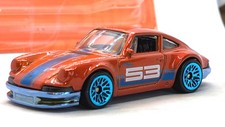 1971 Porsche 911 Hot Wheels Blue and Satin Wave 2 Series 4 of 6