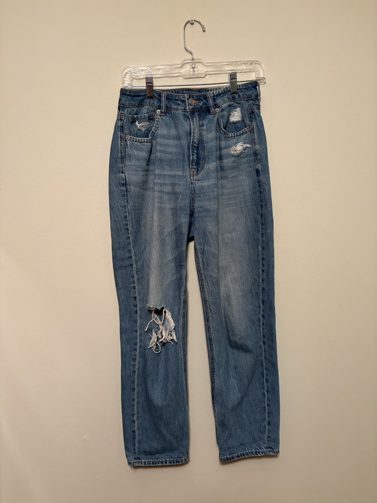 American Eagle Women's Mom Straight Jeans Size 6R