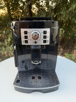 Delonghi Magnifica S Type ECAM22.110.B Kaffeevollautomat Kaffeemaschine (9568)