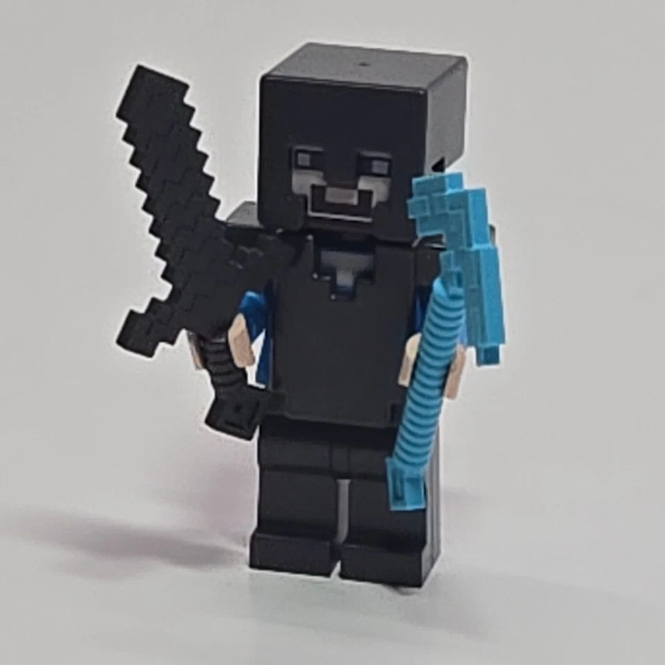 Minifigura LEGO Minecraft Netherite Armor Foto 3 de 4