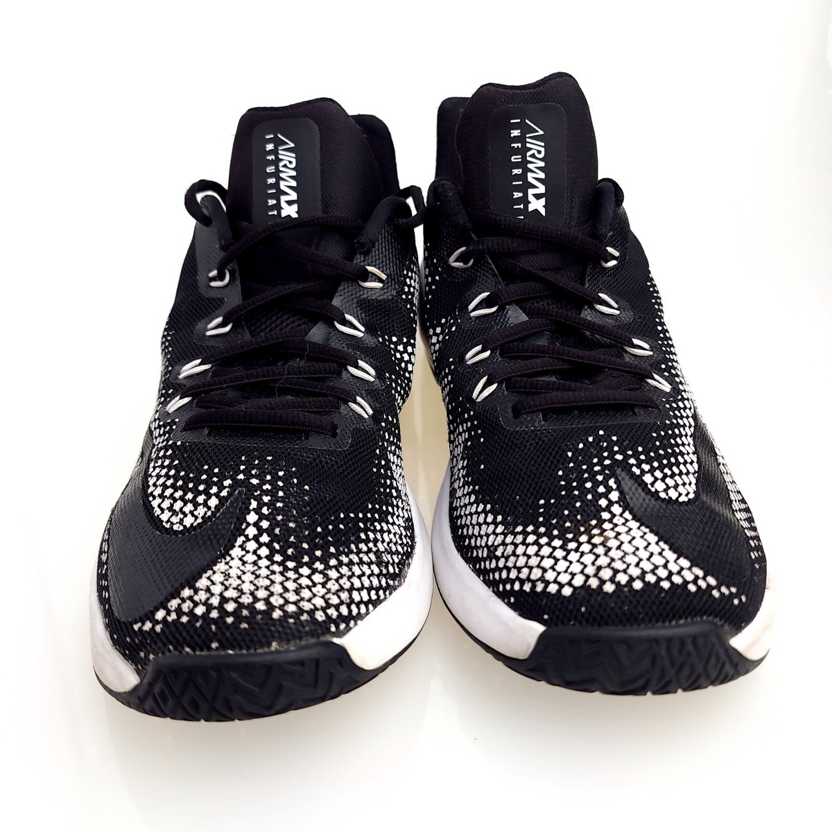 tenis nike infuriate low