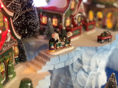 COVE DISPLAY PLATFORM SET FOR DEPT 56 VILLAGES, FREE SHIPPING - Picture 7 of 18