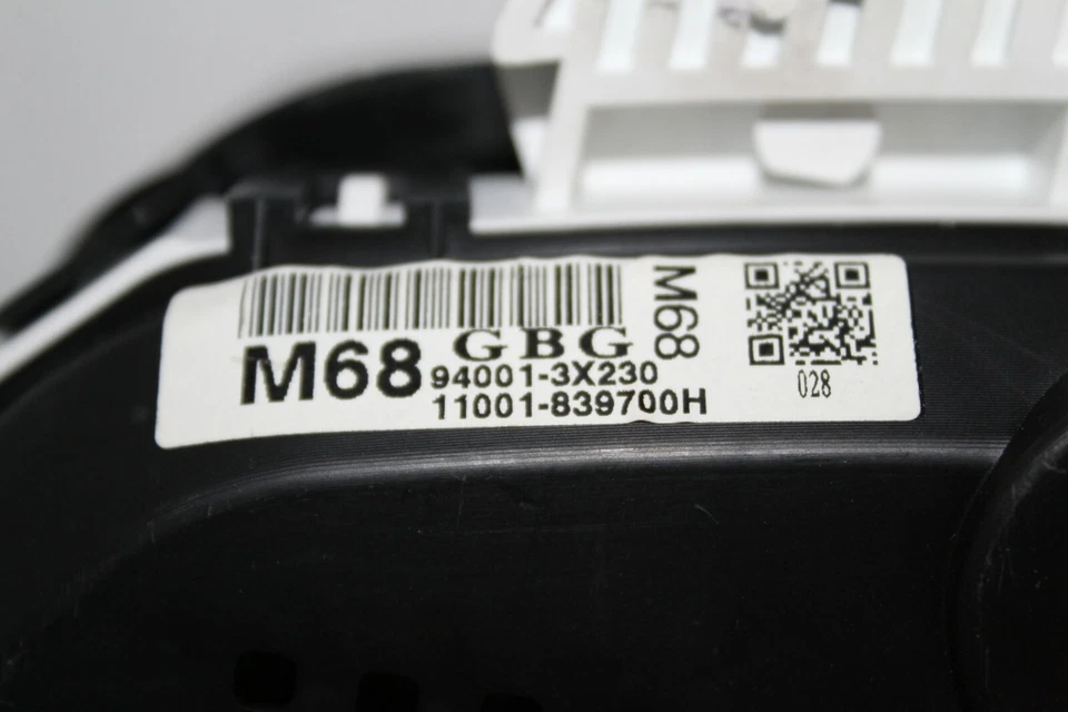 Cuadro de instrumentos velocímetro panel de instrumentos Hyundai Elantra Sdn. 2011 22.799 millas Foto 3 de 4