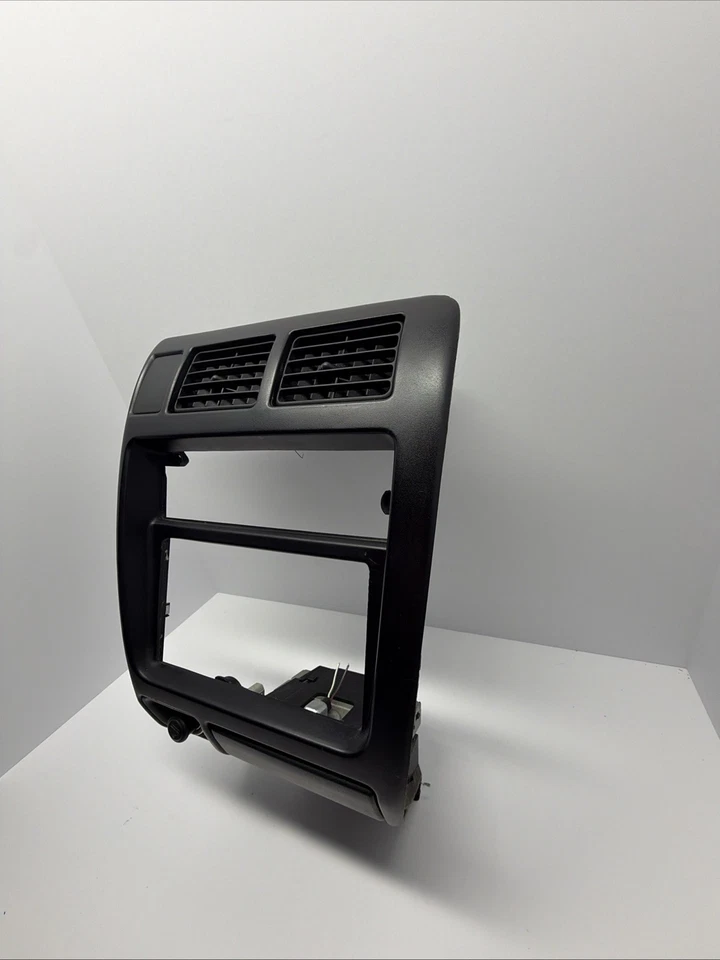 98-04 丰田塔科马仪表板收音机挡板原始设备制造商仪表板通风口装饰盖 55412–04020 — 第 4/4 张图片