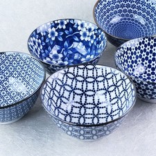 Schüssel Set Blue & White, 5 japanische Schüsseln mit Blaumuster