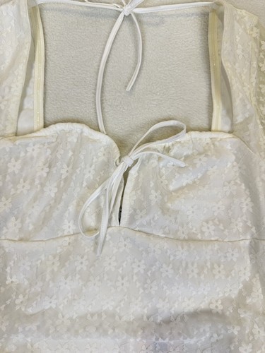 Tiger Mist Moana Bodycon Lace Dress Womens Size Medium White Sheer Sleeves BNWT - Picture 4 of 18