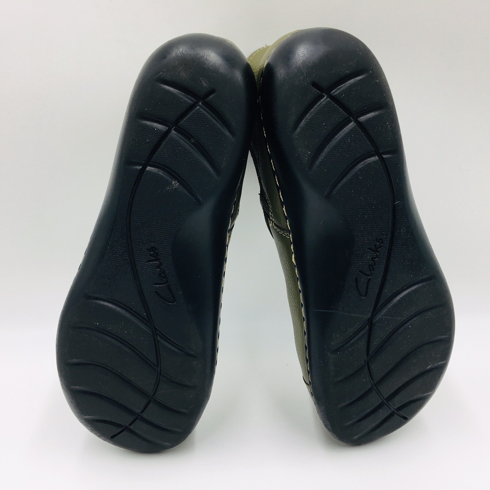 clarks ashland pine ankle bootie