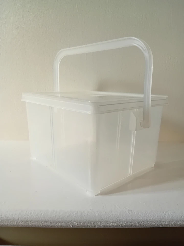 Plastic Storage Box with Lid Handle Jewellery Screw Fixings Tidy 600 no job lot - Image 3 of 4